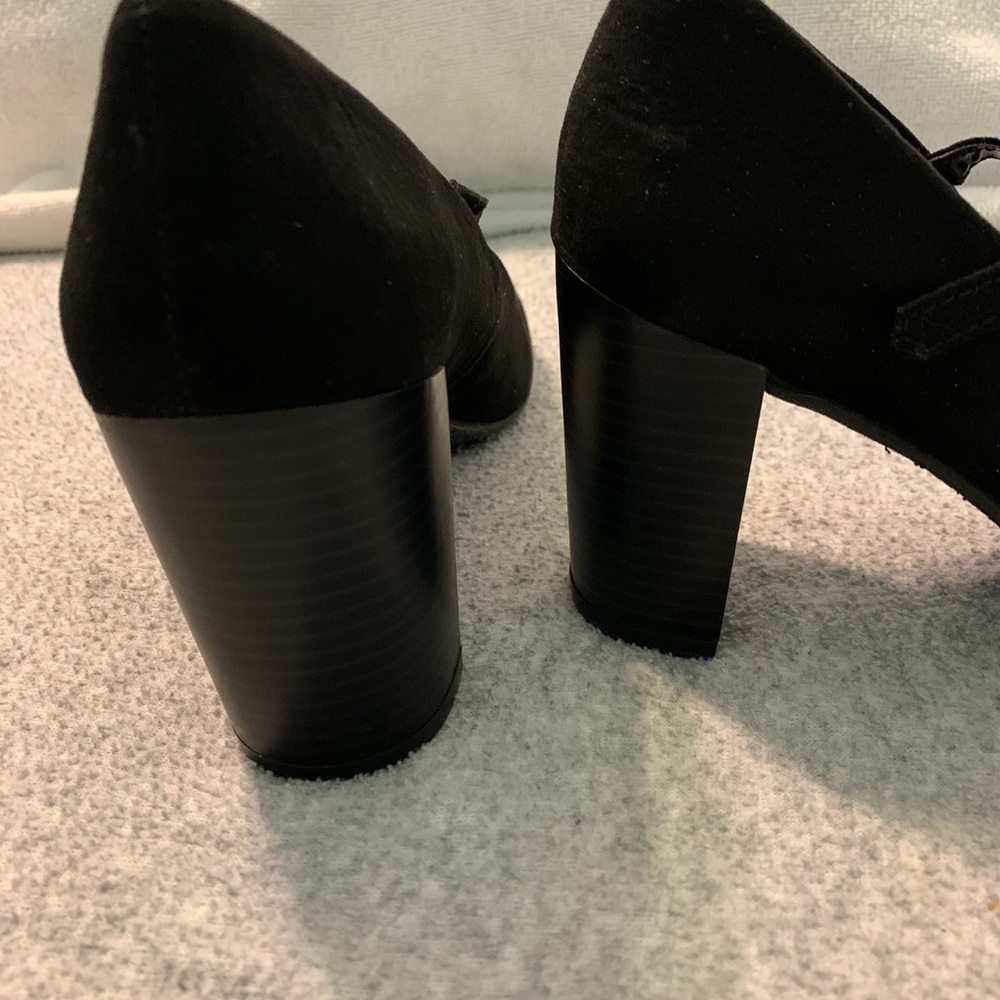 Black Maryjane Heels - Picture 4 of 7